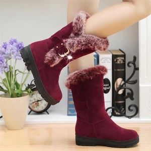 Brand new ladies super comfy faux fur snow boots.
